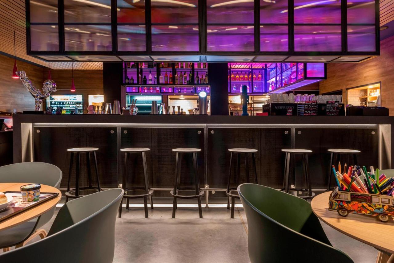Moxy Frankfurt Airport Hotel Frankfurt am Main Ngoại thất bức ảnh